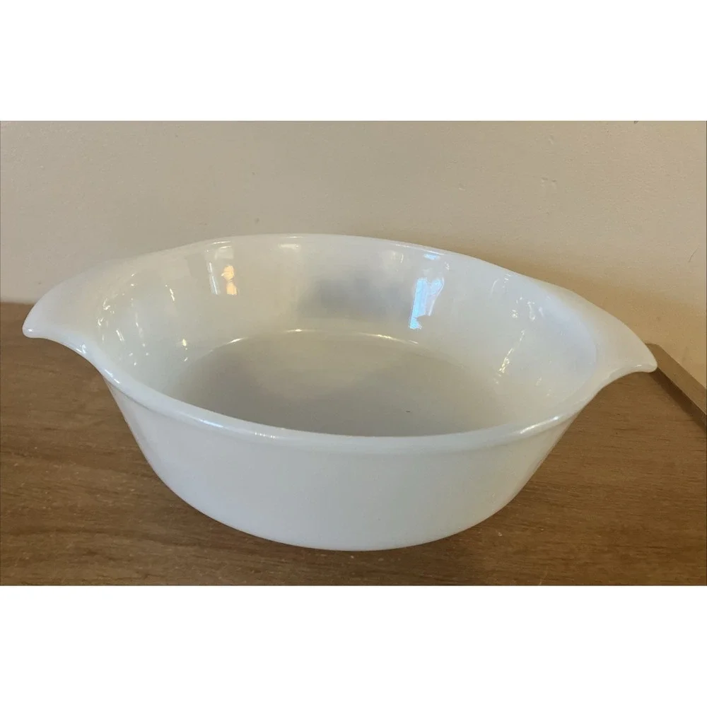 Vintage Fire King Milk Glass Round Casserole Blue Cornflower 1 QT Dish - EUC